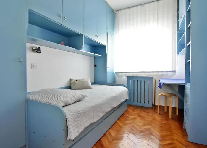 Apartment With Parking Space - 20421 Umag