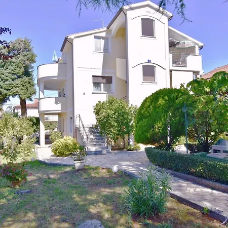 Apartament With Parking Space - 20421 Umag