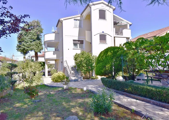 Apartament With Parking Space - 20421 Umag