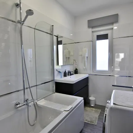 With Parking Space - 20421 Apartment Umag